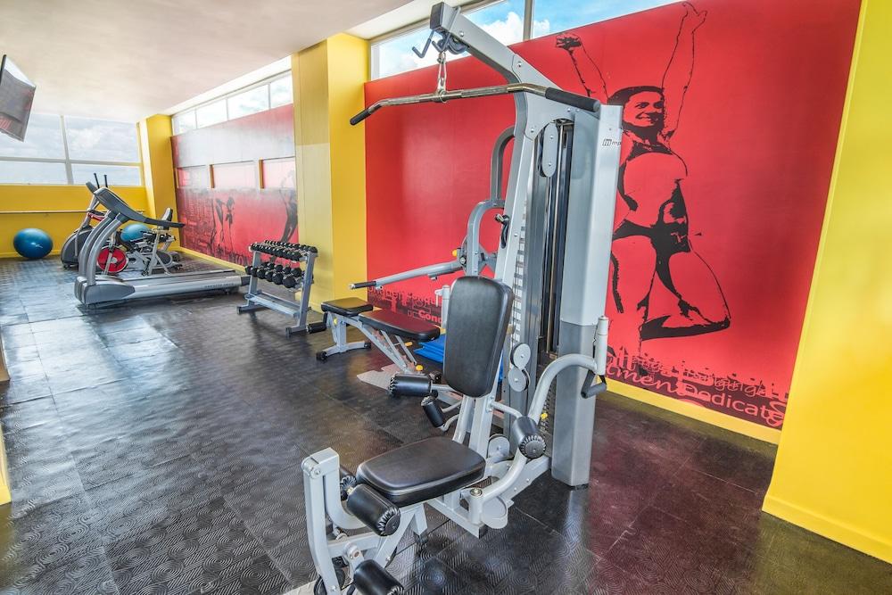 Ghl Hotel Monteria Montería Exterior foto A leg press machine