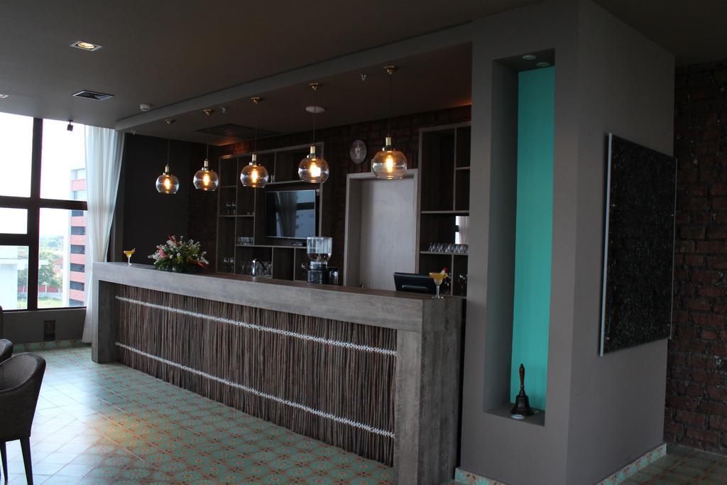 Ghl Hotel Monteria Montería Exterior foto The kitchen at the 100th floor